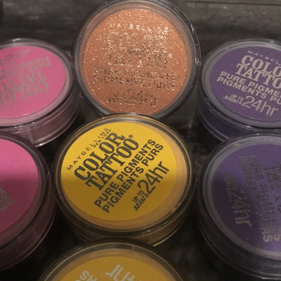 Never opened Maybelline fun eyeshadows - Picture 2 of 4
